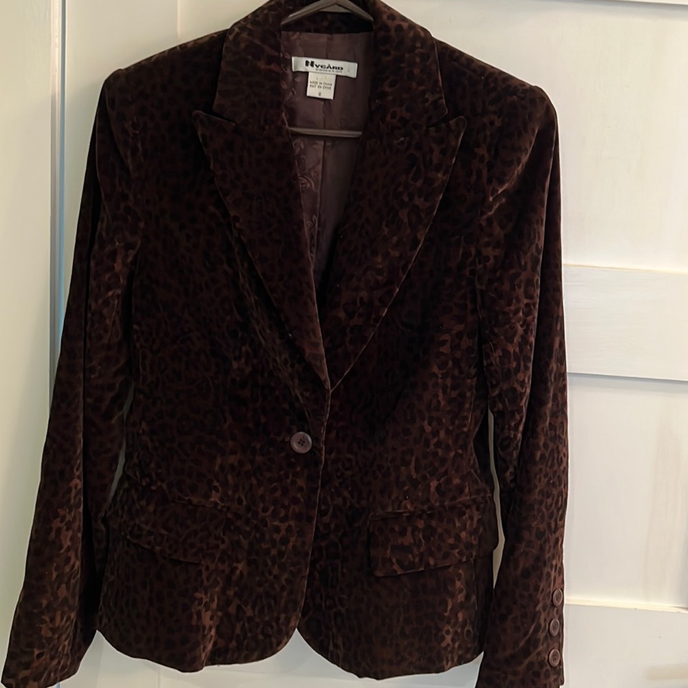 Velour/ velvet Nygard Collection  blazer - size 6.